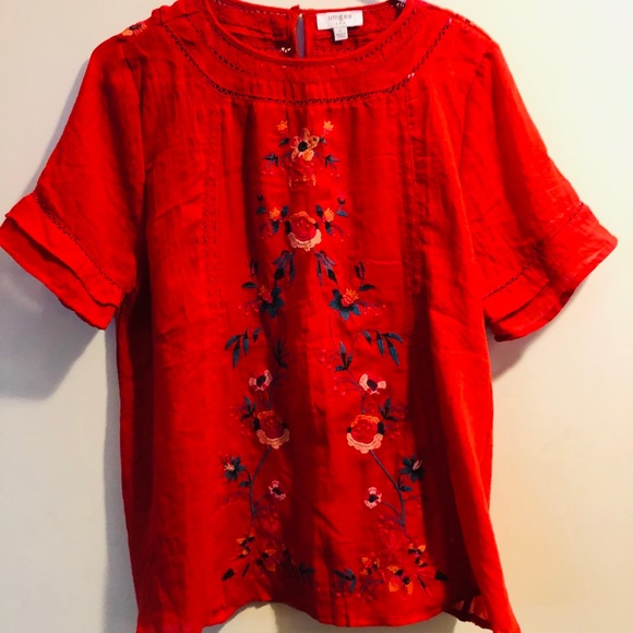 Women's top - Picture 1 of 6